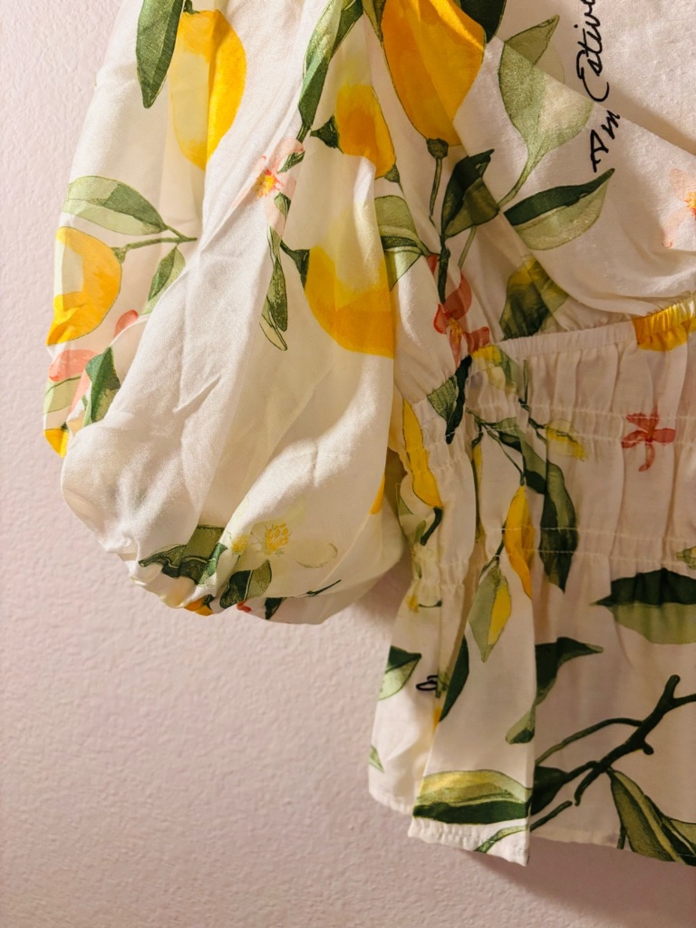 H&M Lemon-Print Puff Sleeve Blouse – Size M - Picture 5 of 9